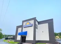 Days Inn by Wyndham Liberty Hotel a Thompson
