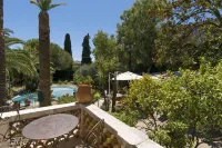La Villa Roseraie , Hôtel Familial Ouvert Toute L Annee - Scenic