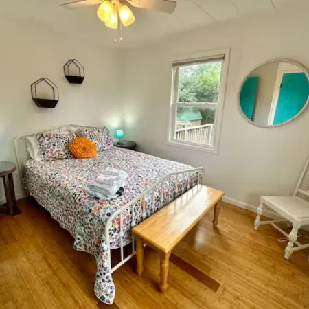 SandyPaws-0.5mi ToSound & 1mi ToBeach PetFriendly!