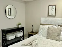 Charming 2 Bedroom Apt. Close to Valparaiso University Short-Term Stay Hôtels à proximité de : Valparaiso University Computing and Information Sciences