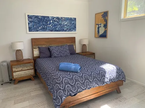 Crescent Head 4 bedroom waterfront beach cottage