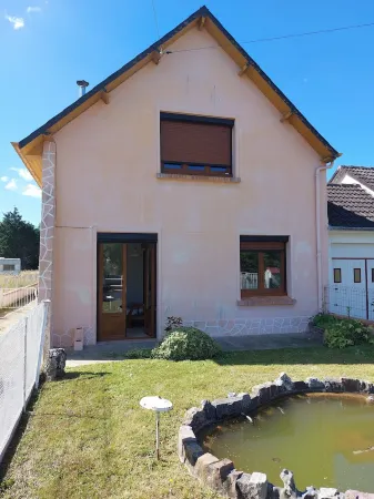 Spacious family home close to the sea