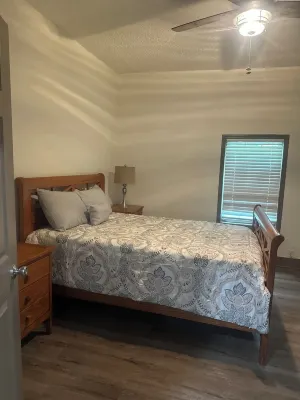 Spacious 4-bedroom house in amazing Jacksonville with WiFi, AC Hotels near وايتهاوس
