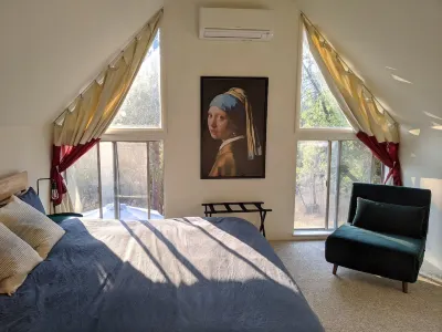 Yosemite Mountain Cabin, Quiet, Forest Views, Fire Pit, New AC 빅 트리스 루프 트레일헤드 주변 호텔