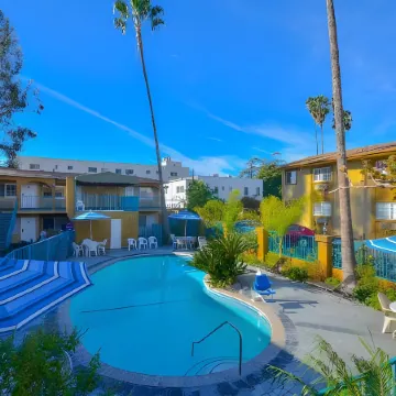 Hollywood City Inn Отели рядом с достопримечательностью «Киностудия Paramount»