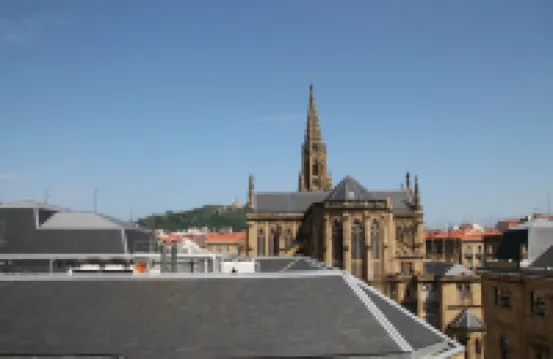 Apartment overlooking the cathedral, terrace, wifi, parking included