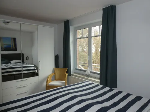 sunny 2 rooms apartment with balcony and a view to the Salzhaff