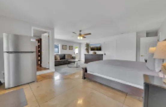 Mountain Lake Retreat w/ Concrete Walkway w/ Kayaks