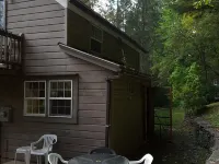 Charming  Cottage In The Catskills. Ski, Golf, Hike, Bike And More. Hotels in Middletown