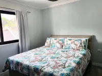 Tropical Garden Retreat in Valele, Ba - 2 Bedroom, 2 Bath Villa Hotels in 