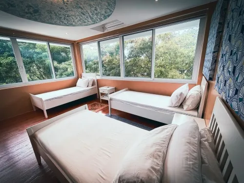 Wazobia Boracay - Four Bedroom House/Villa