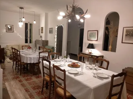 Mansion and park 3km from the beach of Ste Marie la mer (66) Отели рядом с достопримечательностью «Camping Le Palais De La Mer | Camping Sainte-Marie-la-Mer»