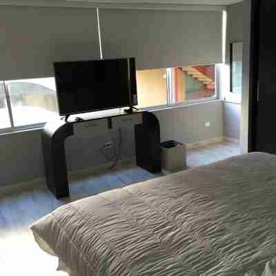 Luxury modern apartment near Quicentro Rooms