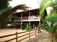 Beachfront Blue Moon Cabana  -Gold Standard Approved- Hotels in Hopkins