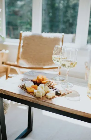 Scandinavian Cozy Cabin in the Woods