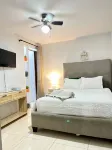 Cozy Room in Central San José with Private Entrance