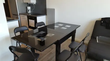 French apartment 2 rooms Cabourg Отели рядом с достопримечательностью «Méridien De l'Amour»