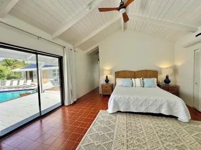 3 Bedroom house in Estate Shoys near golf, beach, tennis and Buccaneer resort Hotels in 