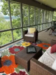 Effie's -  An inviting home with lovely views of Table Rock Lake