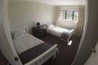 Skyline Apartments Raglan (Upper Apartment)