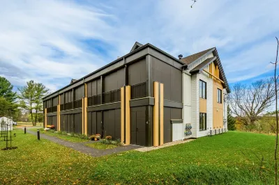 Condo Neuf! A 3 km du Mont Orford