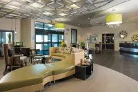 Holiday Inn Express & Suites North Kansas City Hotels in North Kansas City