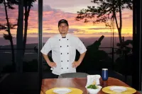 New Luxury Home - 180 degree Ocean Views - Pool/Hot tub  -Sleeps 11 - Chef avail