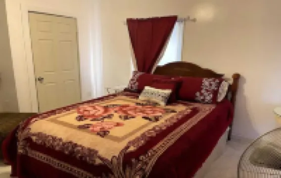 Amazing Hannibal Home - Eitaly’s on Paris