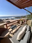 Beautiful 2BR/2BT Beachfront