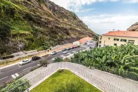 Luxury house, Fully equipped, Private parking, Good access roads. Hotels in Ponta Do Sol