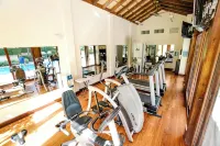 Dream Beach Stay- Spacious 3BR Condo at Playa Hermosa! Cocos & Corales!