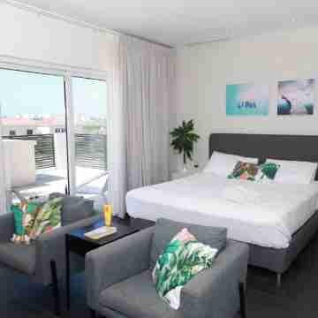 Palapa Suite # 6, walk to Eagle Beach Rooms