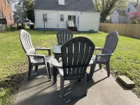 Cozy 4 bed 2 bath house located less than 4 minutes from the Richmond Airport.