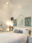 Bamboo House: Charming Private Tropical Oasis in the Heart of the Village.