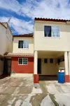 Remodeled Private Safe Gated Community Townhome, with 24/7 security Hotels near El Universo hecho a mano