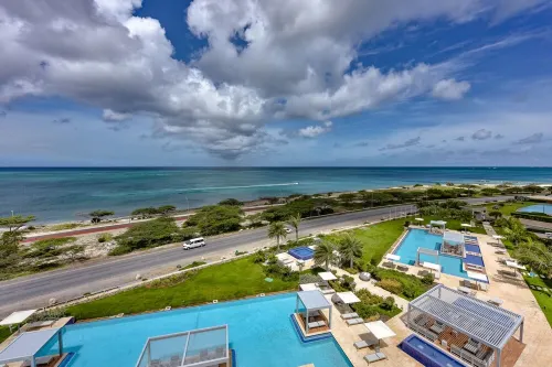 Brand New Apartment, Panoramic Ocean Views