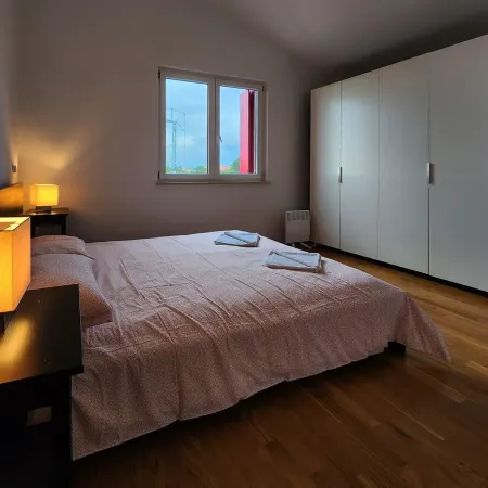 Penthouse with unobstructed sea views
