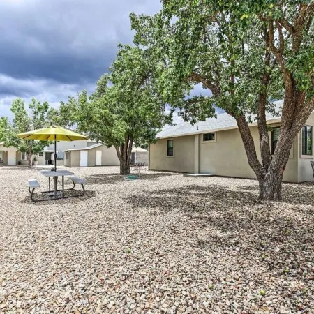 White Spar Cottages Near Whiskey Row, Prescott Courthouse. Large Parking Area.