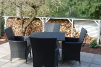 Wohnung mit Kamin Terrasse und Grill in der Nähe von Nürnberg Hotels in Burgthann