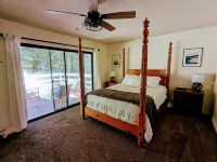 Yosemite Gateway Retreat: Your Ideal Vacation Haven Awaits!