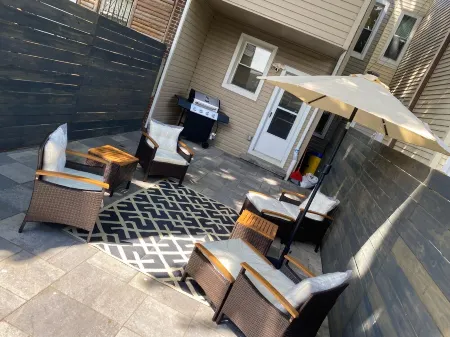 Enjoy a Stylish centrally-located home 15min to Most Philly Attractions/Airport. Отели рядом с достопримечательностью «Аквариум Эдвенчер»