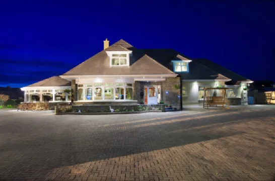 The Tides B&B Hotels in 