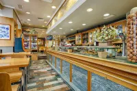 Zahara Ferrol | Restaurante | Hostal - 3 estrellas