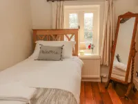 2 Storrs Cottages - Homestays
