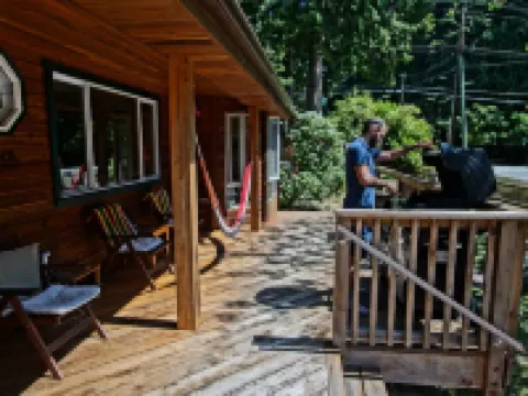 Up the Creek Backpacker's Lodge Hotels in Sunshine Coast