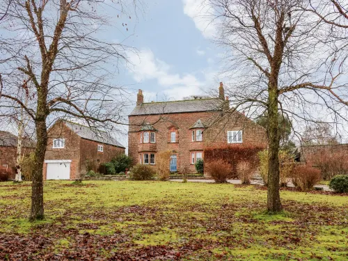 Eden House - Country Houses