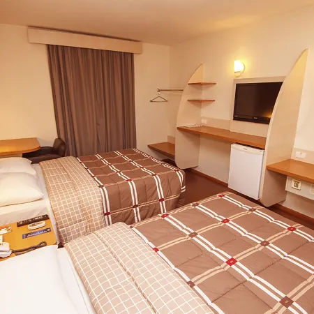Hotel 10 Ponta Grossa