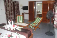 Daniella's Bungalows Hotels near Anse Major Trail