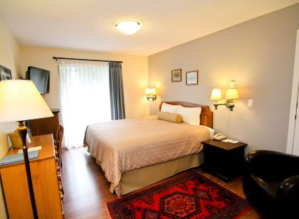 Heron's Landing Hotel