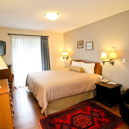 Heron's Landing Hotel